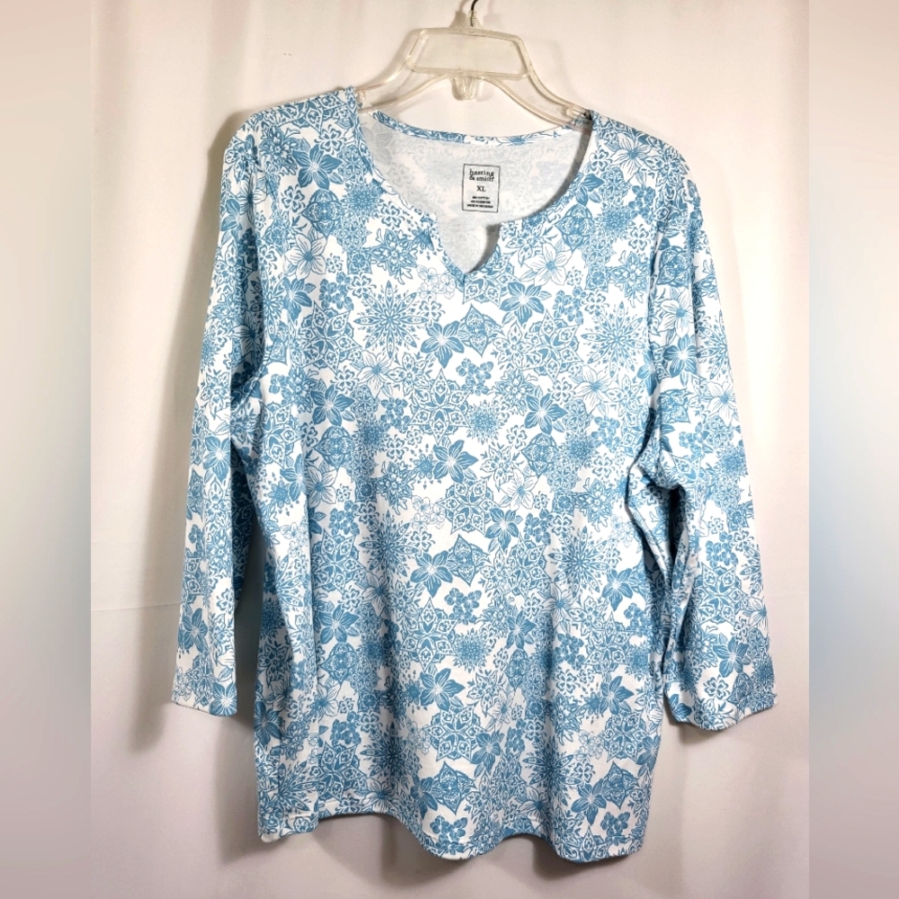 Hastings & Smith light blue & white tunic women's XL   #1512